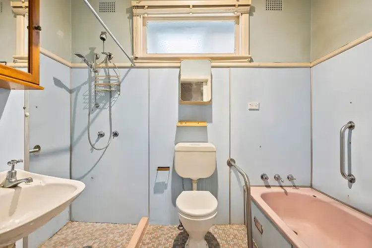 Fourth view of Homely house listing, 6 Karrabah Crescent, Lake Heights NSW 2502