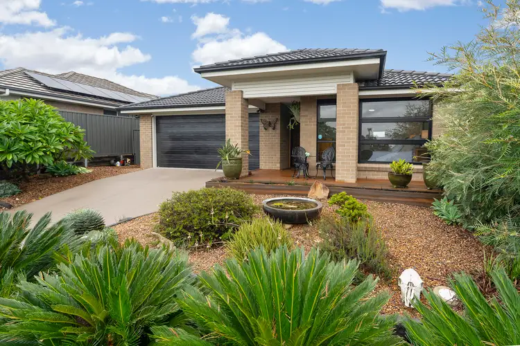 6 Concord Circuit, Cliftleigh NSW 2321