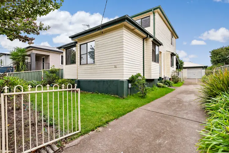 32 Morris Street, Mayfield West NSW 2304