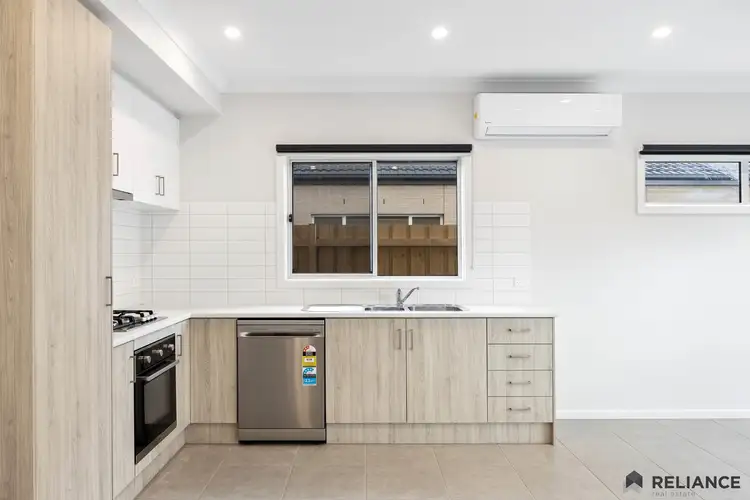 Fifth view of Homely house listing, 2/40 Lady Penrhyn Drive, Harkness VIC 3337