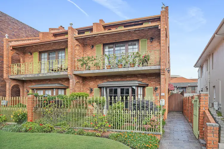 16 Laycock Avenue, Cronulla NSW 2230