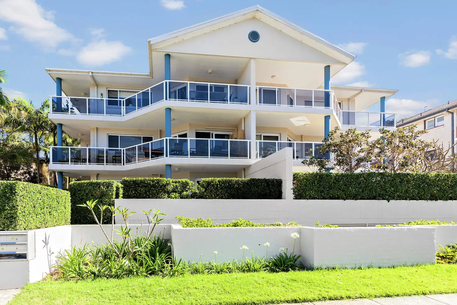 Main view of Homely unit listing, 15/12-14 Wetherill Street, Narrabeen NSW 2101