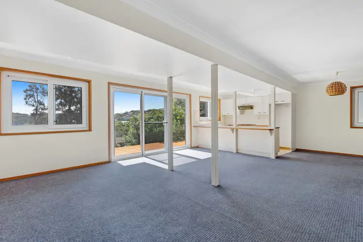 a/169 Del Monte Place