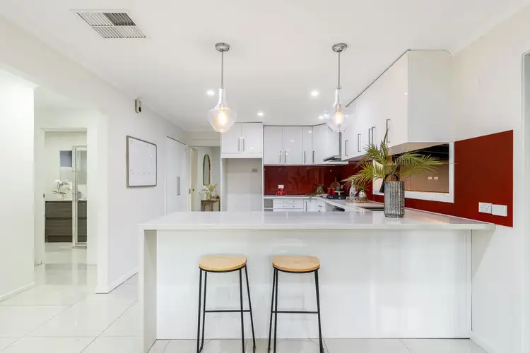 Fifth view of Homely house listing, 2 Palmer Close, Rowville VIC 3178