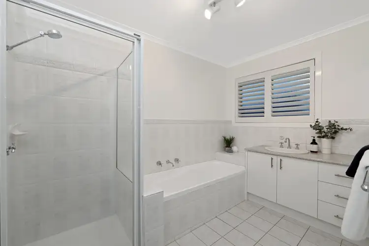 Sixth view of Homely house listing, 2/6 Jacob Drive, Rowville VIC 3178