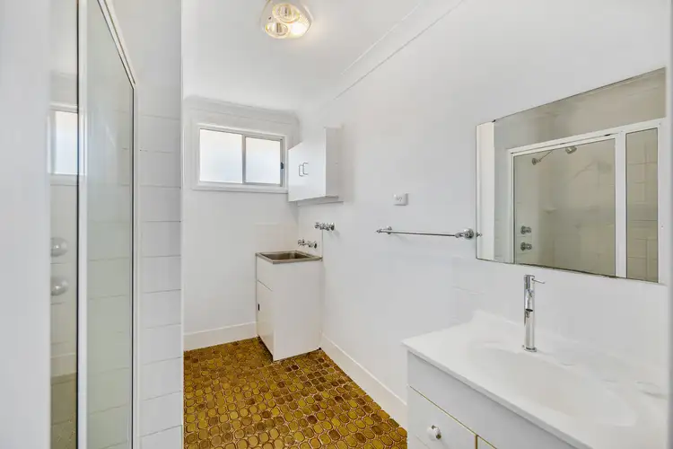Fifth view of Homely unit listing, 2/38 Links Avenue, Tamworth NSW 2340