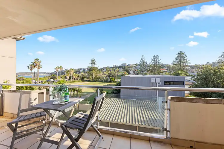 Third view of Homely apartment listing, 6/41 Ocean View Road, Freshwater NSW 2096