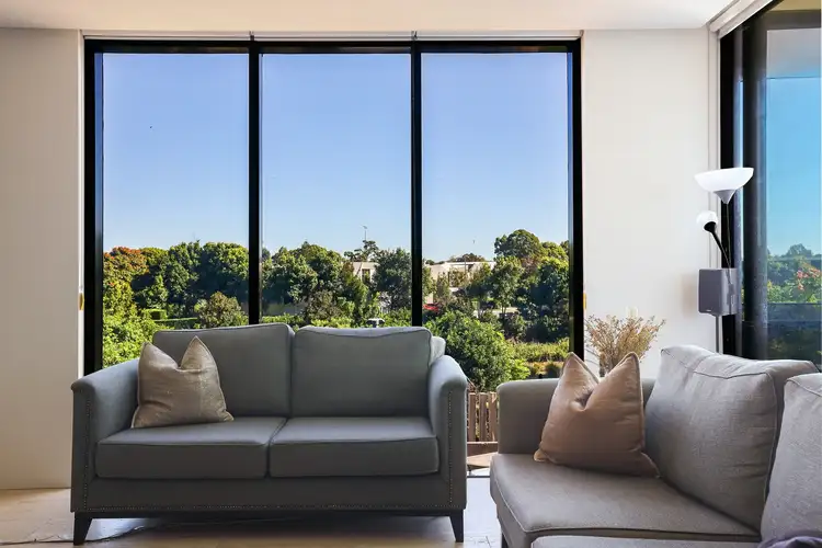 208W/1 Marina Drive, Benowa QLD 4217