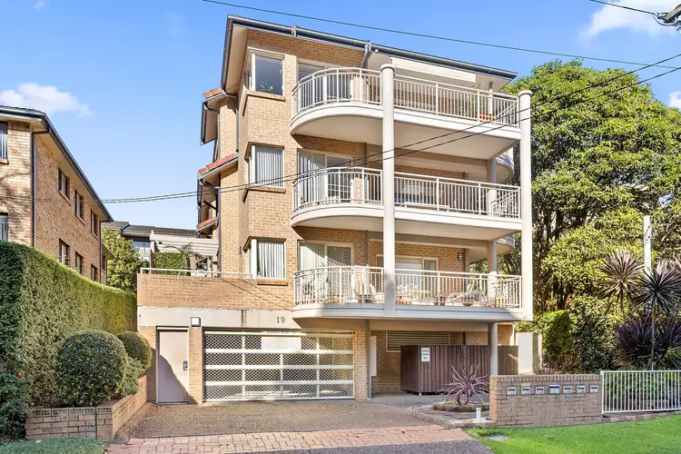 Main view of Homely unit listing, 4/19 Edward Street, Wollongong NSW 2500