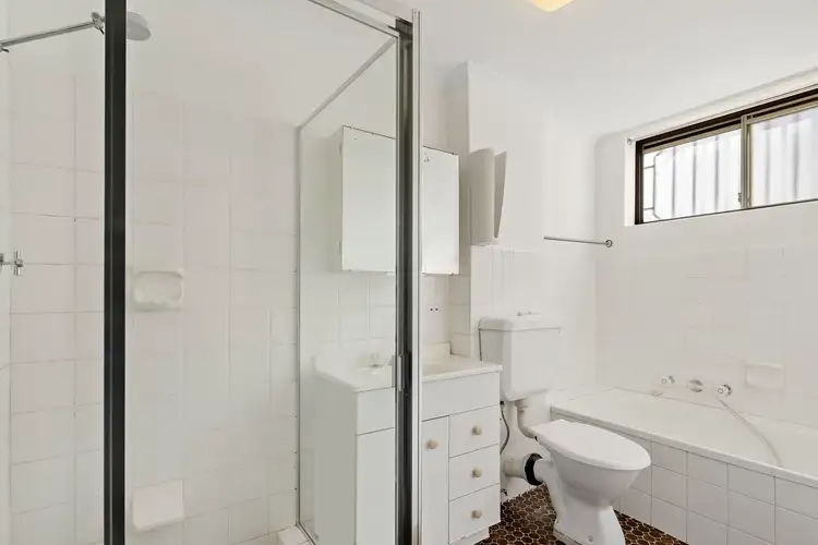 Fifth view of Homely apartment listing, 2/33 Church Street, Birchgrove NSW 2041