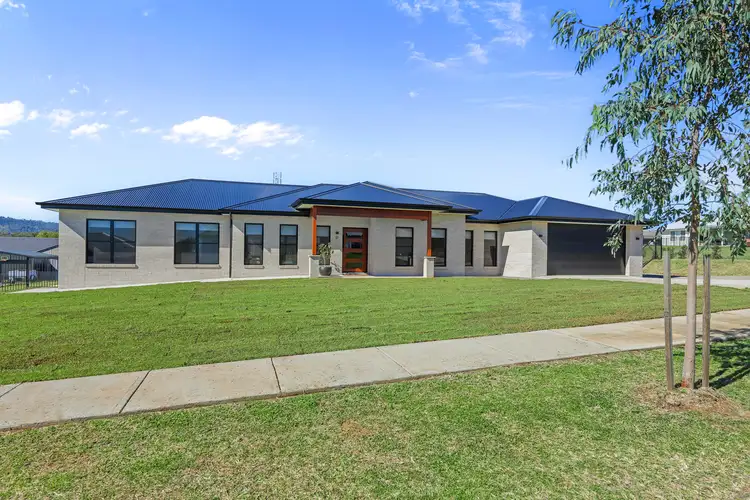 Main view of Homely house listing, 17 Roy Street, Tamworth NSW 2340