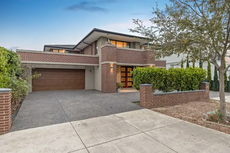 15 Pirie Way, Taylors Hill VIC 3037