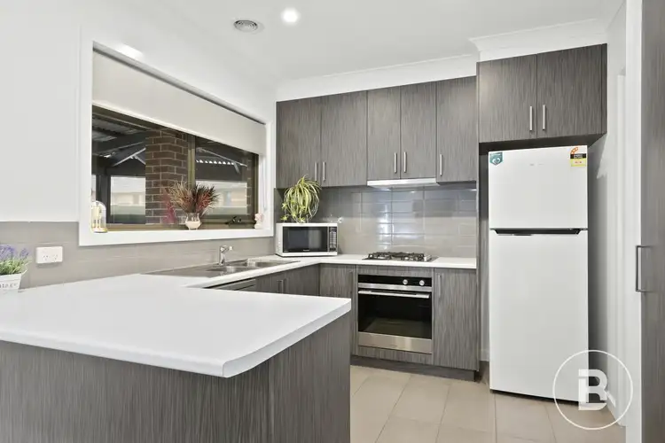 Fourth view of Homely house listing, 8 Doble Court, Maryborough VIC 3465