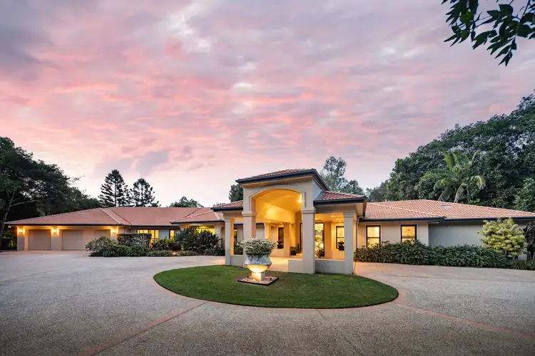 353 Brookfield Road, Kenmore Hills QLD 4069