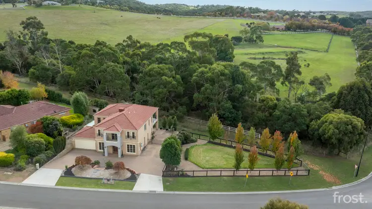 2 Aurina Drive, Hidden Valley VIC 3756