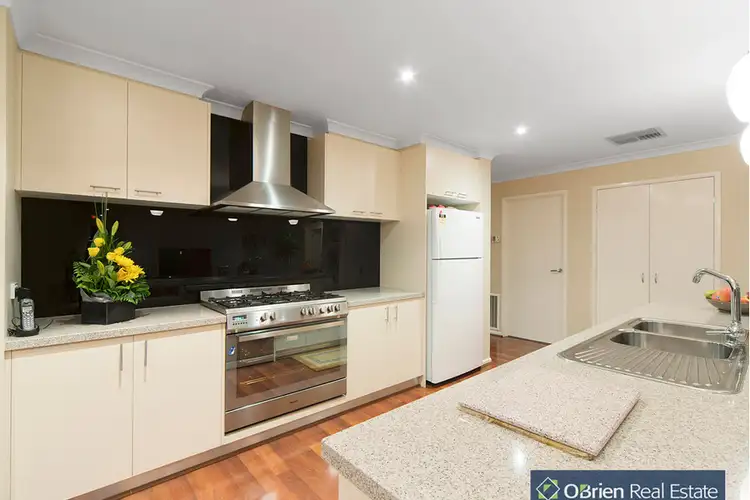 Sixth view of Homely house listing, 7 Greenfield Court, Cranbourne North VIC 3977