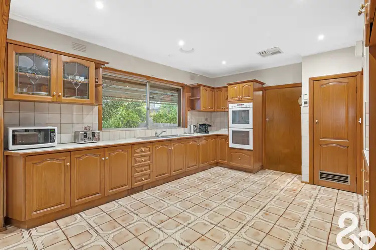 Fourth view of Homely house listing, 27 Elizabeth Drive, Lalor VIC 3075