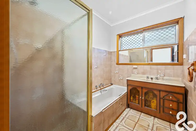 Sixth view of Homely house listing, 27 Elizabeth Drive, Lalor VIC 3075