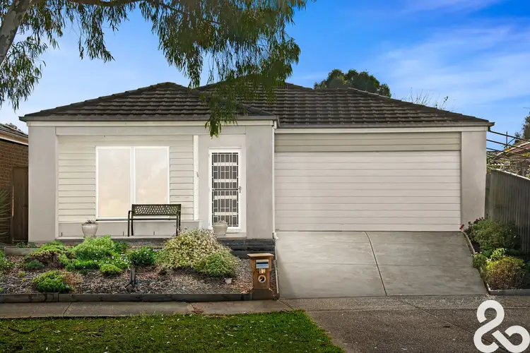 17 Niccoli Parkway, Mernda VIC 3754