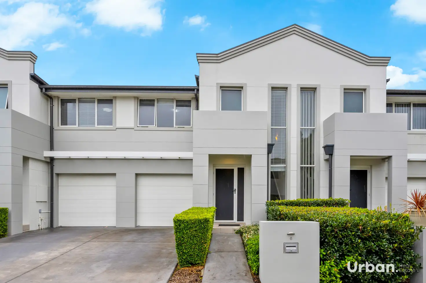 Main view of Homely townhouse listing, 6 Highland Close, Macquarie Links NSW 2565
