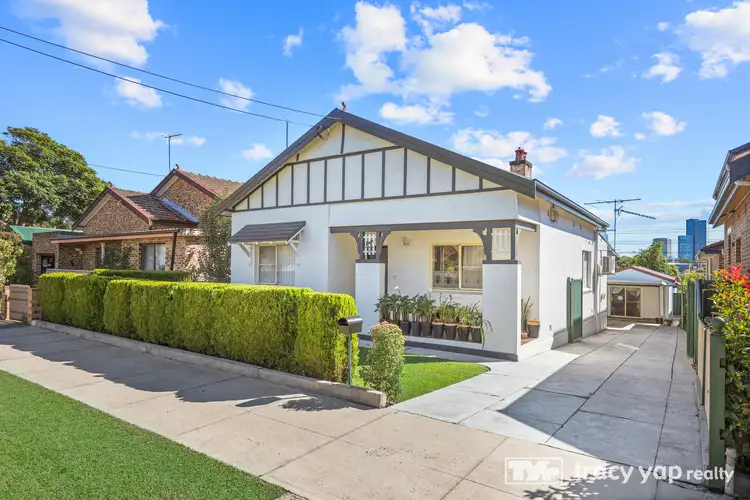 15 Cartwright Avenue, Homebush NSW 2140