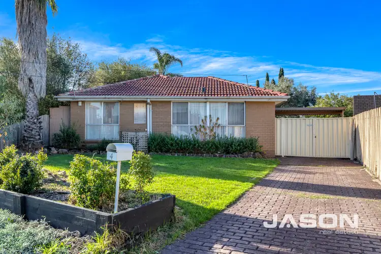 4 Fiona Court, Gladstone Park VIC 3043