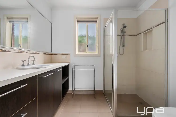 Sixth view of Homely house listing, 1/7 Lindsay Place, Bacchus Marsh VIC 3340