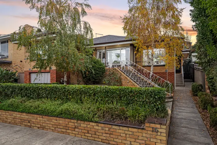 16 Lothair Street, Pascoe Vale South VIC 3044