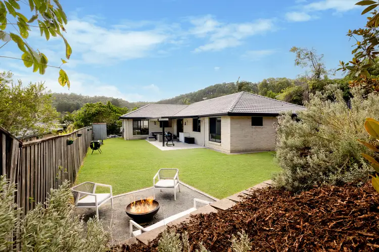 3 Harwood Place, Maudsland QLD 4210