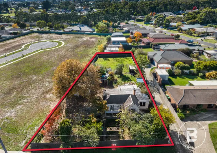 525 Clayton Street, Canadian VIC 3350