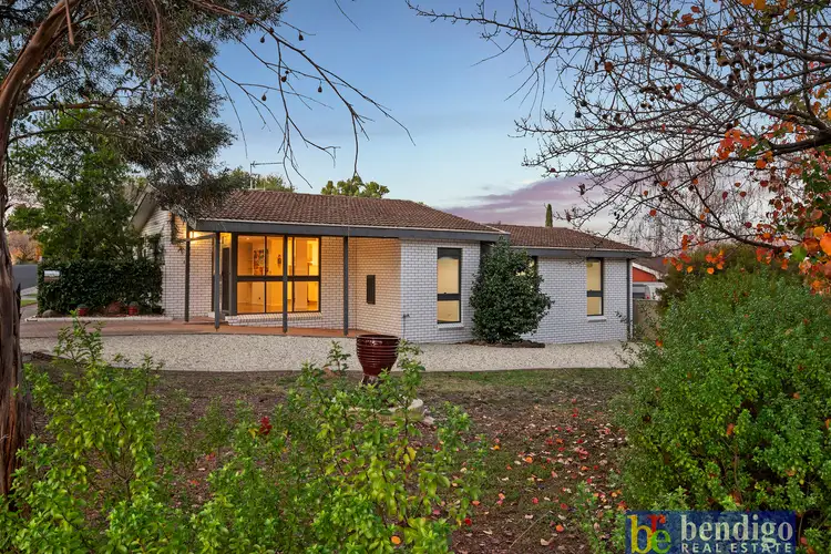 11 Desmond Street, Strathdale VIC 3550