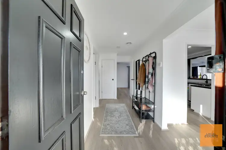 Fifth view of Homely house listing, 8 Avoca Court, Brookfield VIC 3338