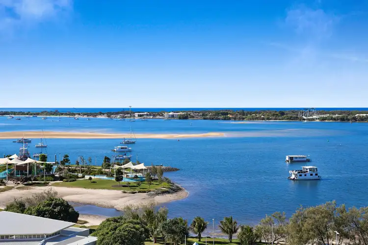 35/114-116 Marine Parade, Southport QLD 4215