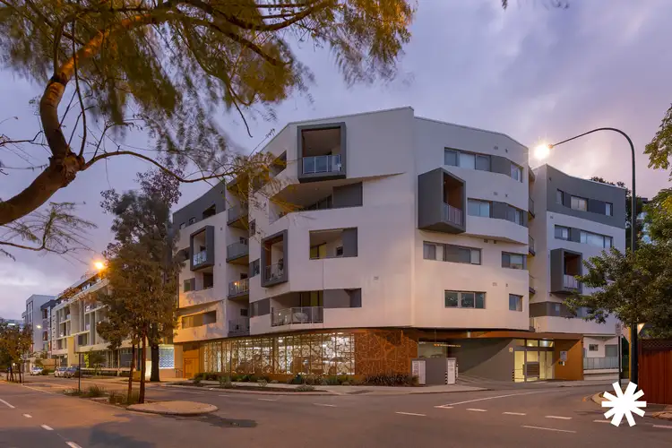 4/1 Hallam Way, Rivervale WA 6103