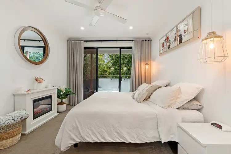 Fifth view of Homely semi-detached listing, 1/11 Chirn Crescent, Labrador QLD 4215