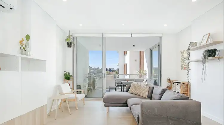 Main view of Homely unit listing, 302/48 Bank Street, Wollongong NSW 2500