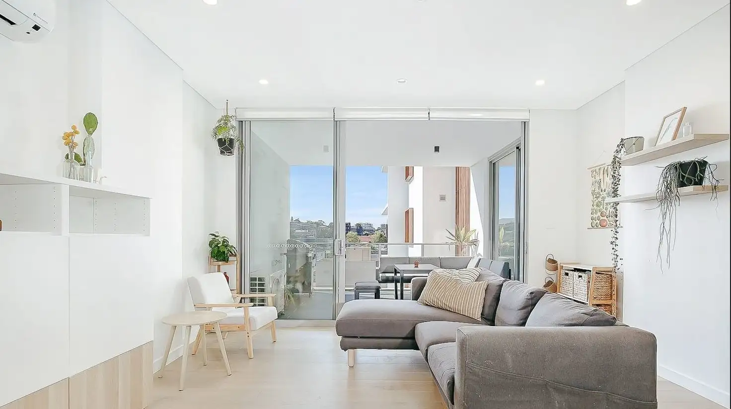 Main view of Homely unit listing, 302/48 Bank Street, Wollongong NSW 2500