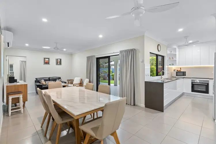16 Carrington Way, Trinity Park QLD 4879