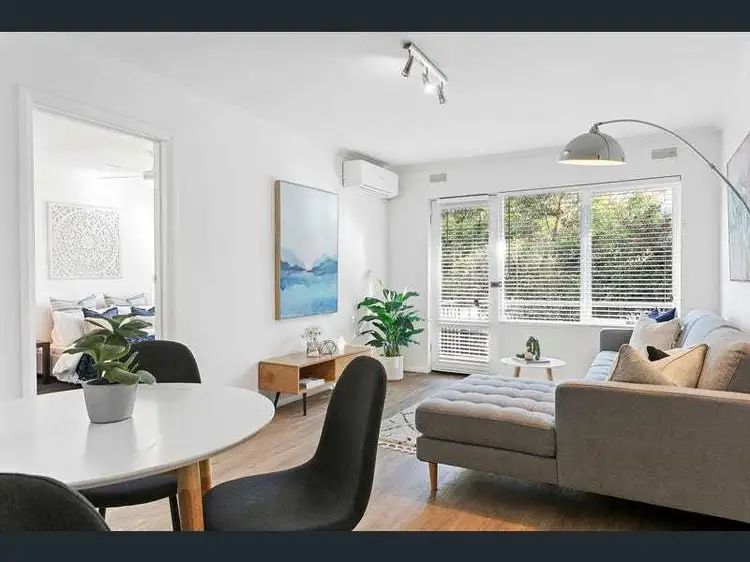 Third view of Homely apartment listing, 7/23 Hallam Street, Quarry Hill VIC 3550