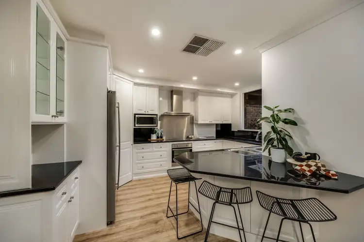 Fifth view of Homely house listing, 9 Waratah Way, Stonyfell SA 5066