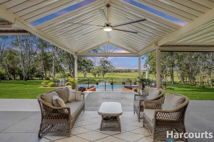 16 Rosebank Drive