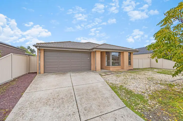 16 Chifley Drive, Delacombe VIC 3356