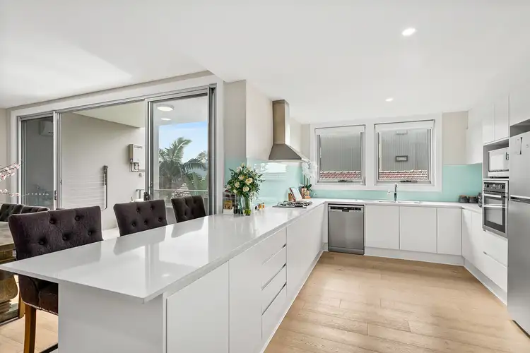Main view of Homely unit listing, 3/15 Park Street, North Wollongong NSW 2500