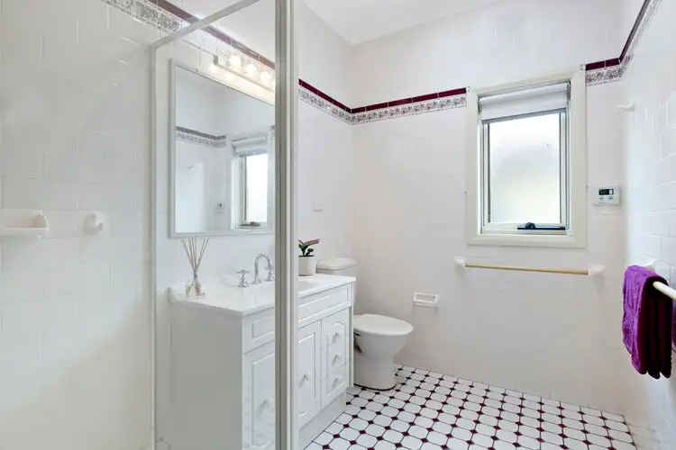 Sixth view of Homely house listing, 2 Gowan Brae Avenue, Mount Ousley NSW 2519