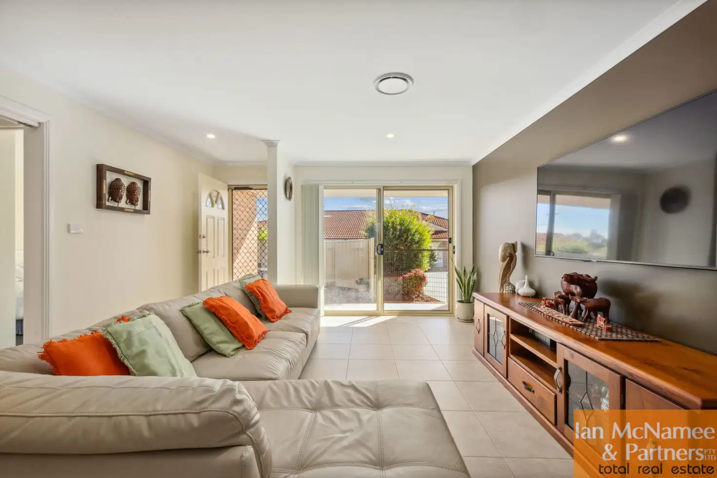 Main view of Homely townhouse listing, 3/5 Weir Place, Queanbeyan West NSW 2620