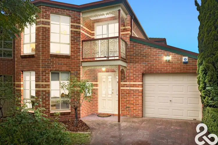 8 Belmont Way, Mill Park VIC 3082