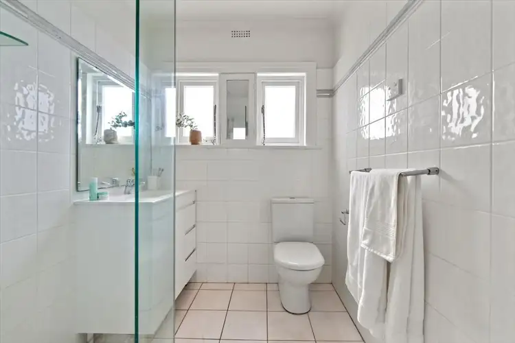 Fifth view of Homely apartment listing, 4/33 Salisbury Road, Rose Bay NSW 2029