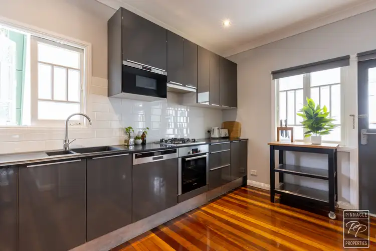 258 Verney Road East, Graceville QLD 4075