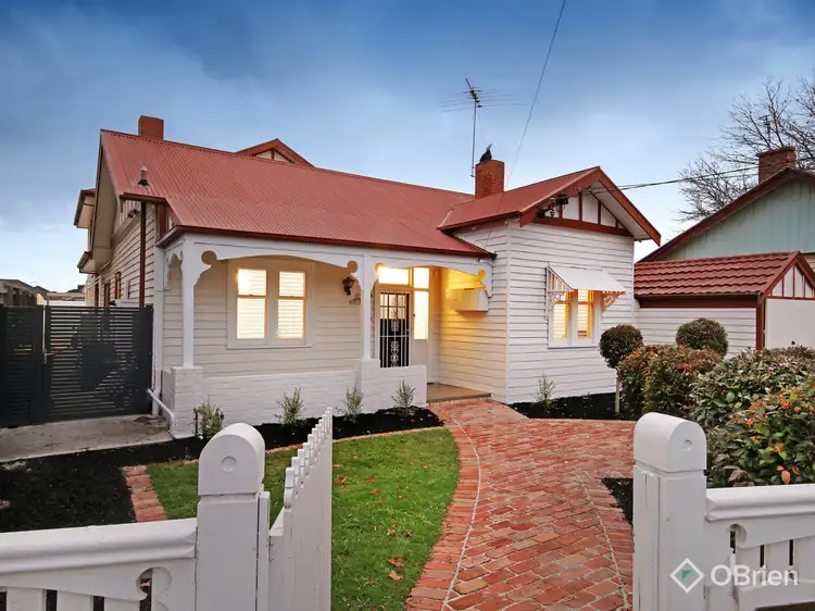 52 Carlisle Crescent, Hughesdale VIC 3166