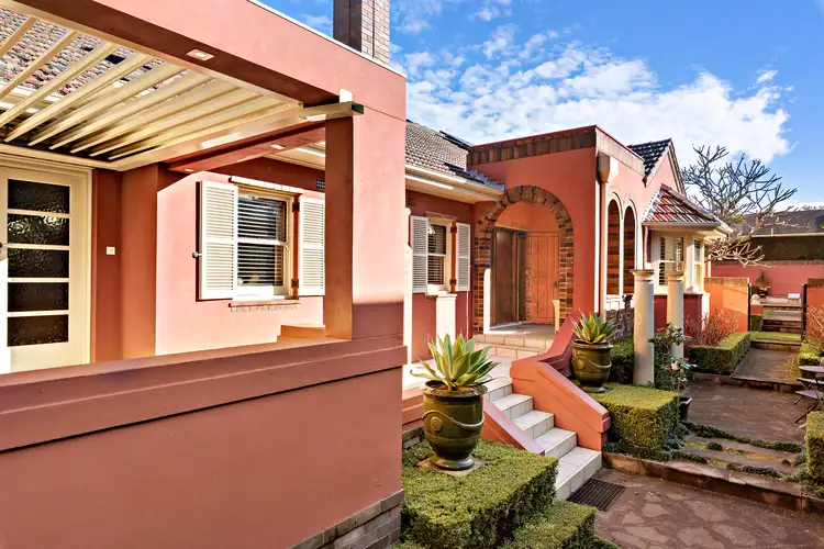 8 Heydon Avenue, Warrawee NSW 2074